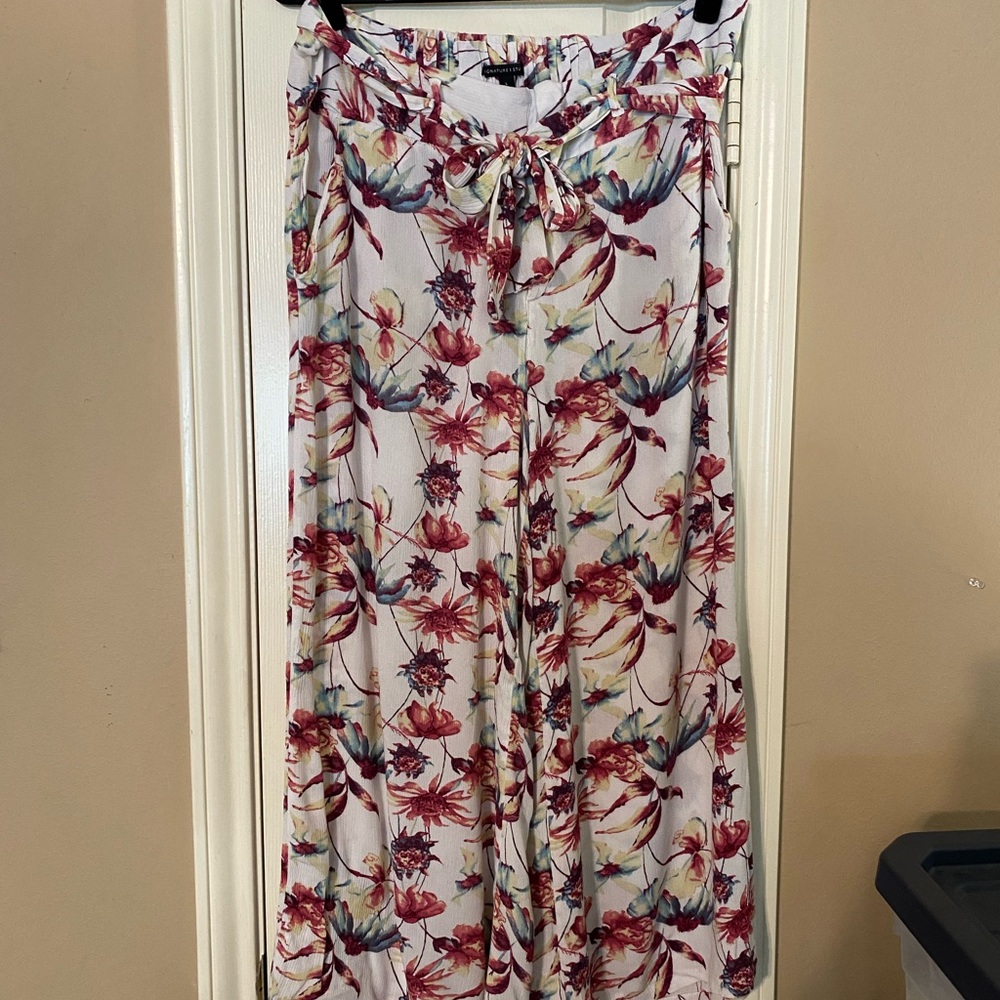 Signature Studio Multicolor Floral Pants